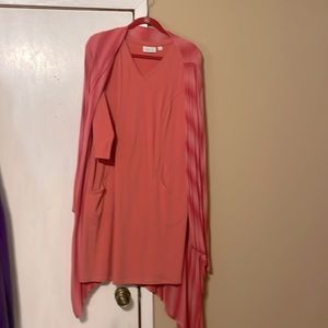 2 piece set dress very cute size medium.